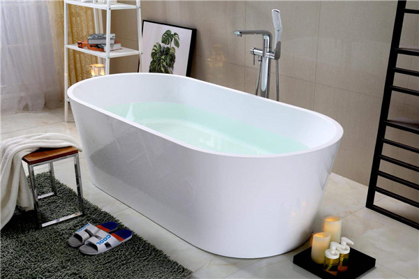 家用浴缸尺寸一般多大合适 怎么选择合适的浴缸大小