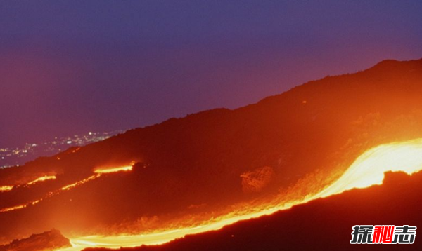 人掉进岩浆会剩下什么?火山爆发的十大危害与好处